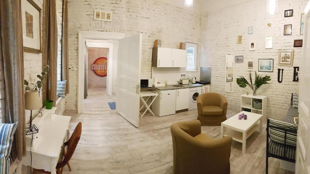 Wolf Apartment With Terrace By Nw Budapest Ngoại thất bức ảnh